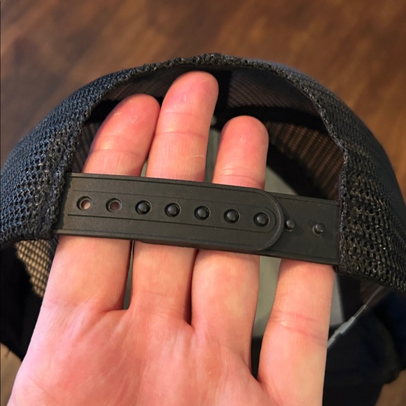 NWOT Aviator Nation Black Hat with Colorful Patch Venice Beach, CA - Picture 4 of 4